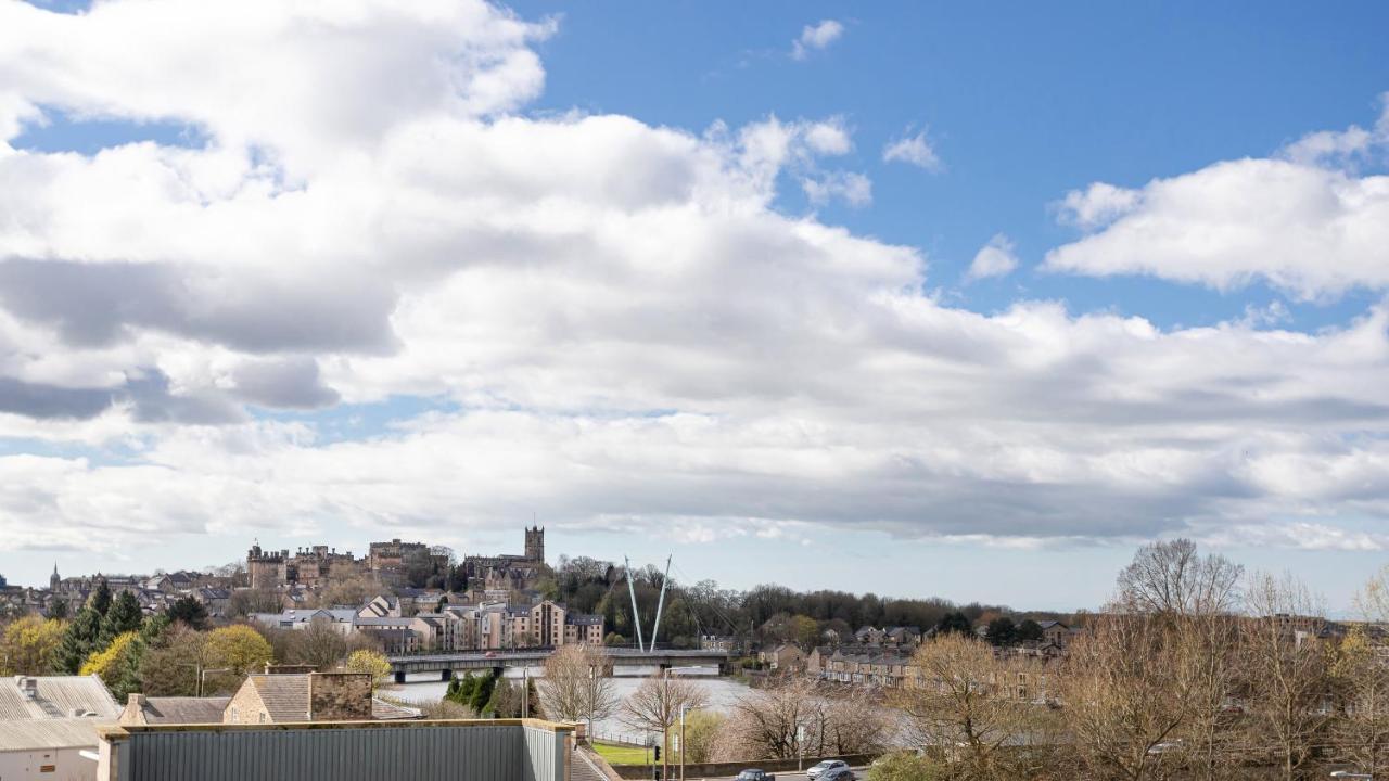 Bridge Square Apartments Lancaster Bagian luar foto